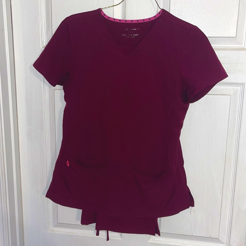 Maroon / burgundy scrub set medium / medium tall